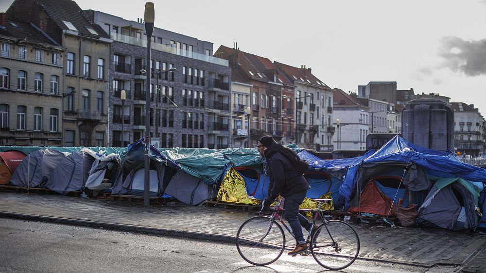 Asylum seekers sleeping rough in Brussels for months, as the city’s migrant crisis grows