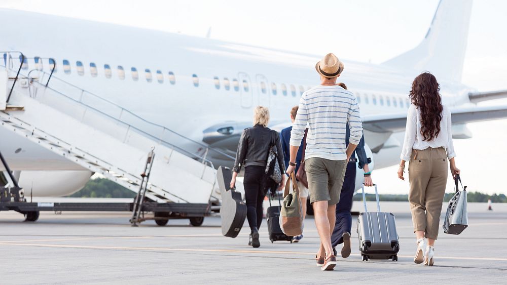 Will fewer flights be available in future? Stark new report lays out reality of decarbonising travel