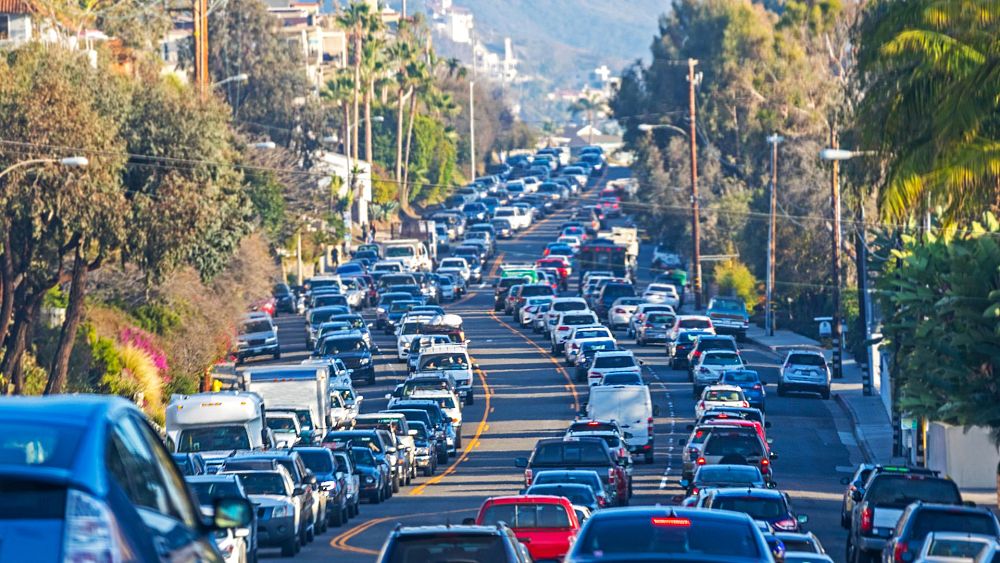 Feel your blood boil when you’re near a busy road? A new study explains why